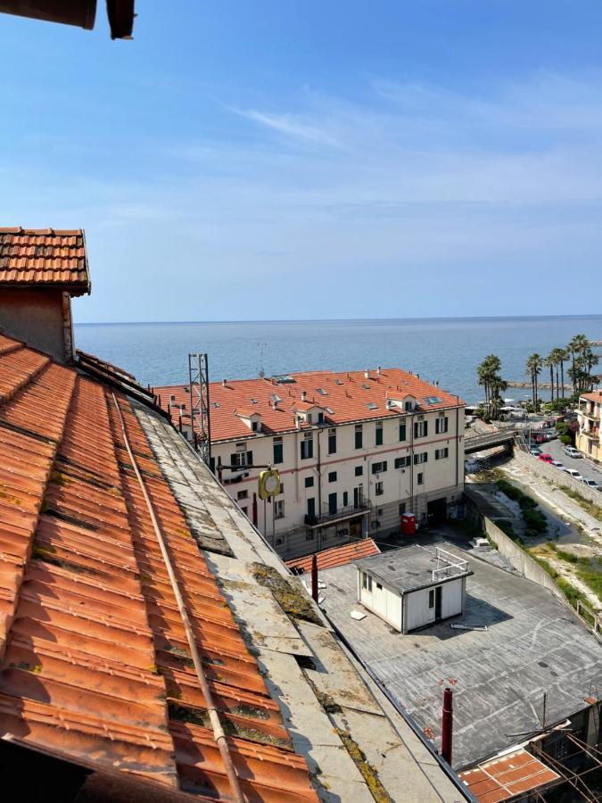Appartamento Sul Mare Alla Foce Imperia Buitenkant foto